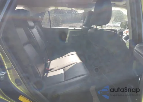 2018 Toyota 4Runner Sr5 Prem/Ltdl/Trail/Trd z USA, uszkodzony, nr VIN JTEBU5JR3J5510429